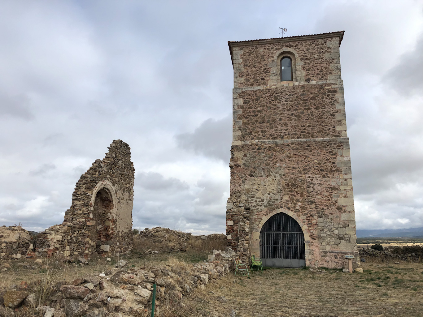 TORRE Y RUINAS DEL CONVENTO edited